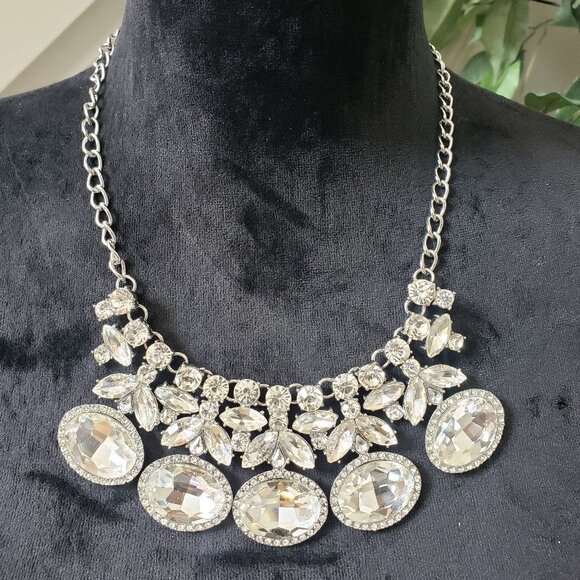 Women's Clear Rhinestone Choker Collar Silver Tone Statement Necklace - Picture 1 of 8